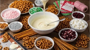 white chocolate Christmas cracks